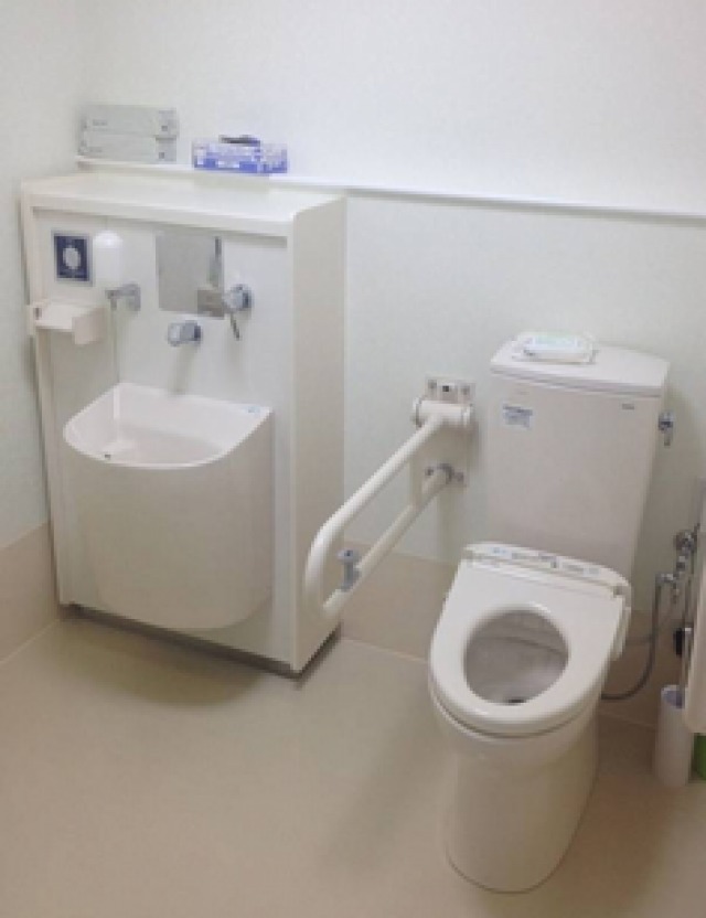 車椅子対応トイレ