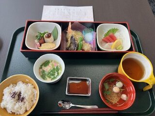 お食事